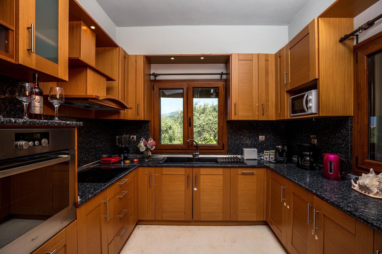 Fokas Luxury Villa Prinos  Exterior photo